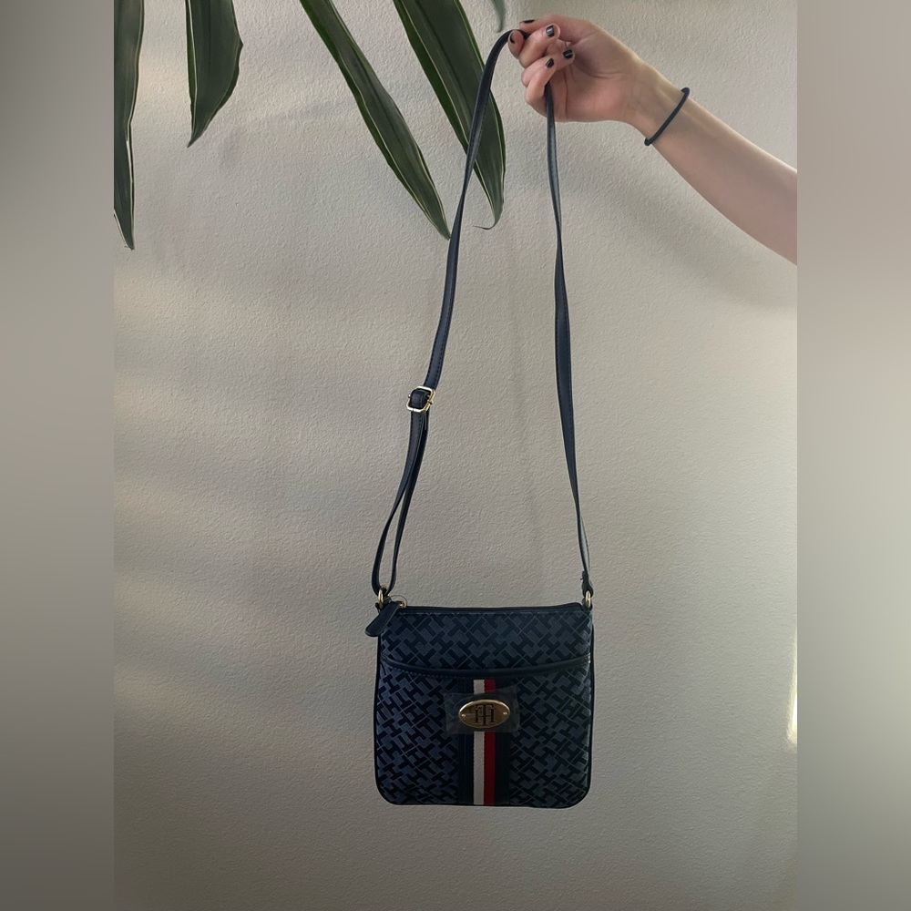 Tommy Hilfiger Crossbody Bag